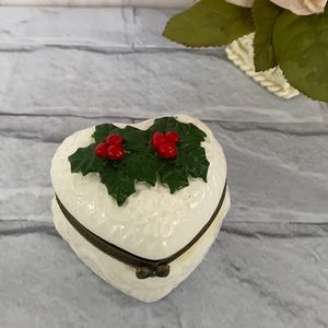 Christmas ceramic trinket jewelry box